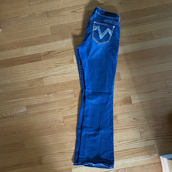 Seven7 Denim - Ladies size 8 Seven7 jeans